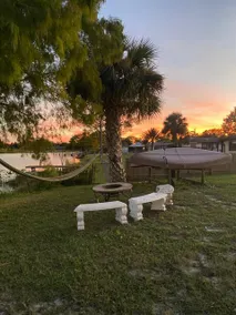 Lakeside view - Image 2