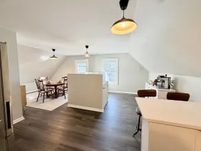 Cozy 3 Bedroom Apt Located Close to Yale - Image 3
