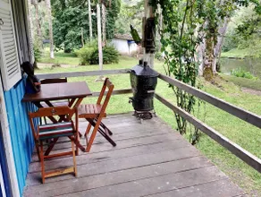 Lakefront chalet in Juquitiba - Image 2