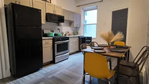 Harbor Blue Oasis| Stylish Stay Near NYC |Sleeps 6 - Image 3