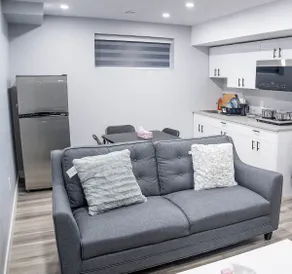 Beautiful Brand New 2BR Suite with Private Entrance and free on-site parking - Image 4