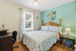 Next Stop: Comfort • 3 BR Near Amtrak Station - Image 5