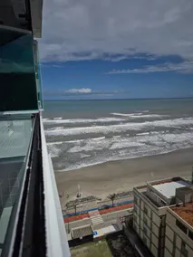 Oceanfront • 2 Garages • Air-conditioning - Image 2