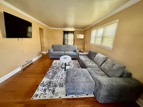 Cozy house for small or big group in Bridgeport WV - Image 5