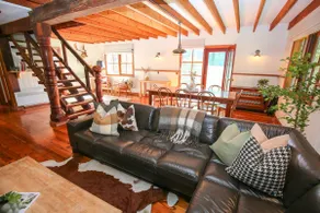 Nala Lodge - Alpine Retreat with views - Image 3