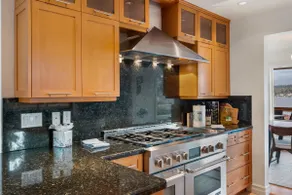 Bellevue Lakeview house - Image 5
