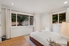 Bellevue Lakeview house - Image 4