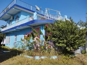 Entire Private Duplex 4 Bedroom Home - Image 3