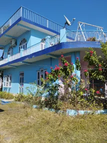 Entire Private Duplex 4 Bedroom Home - Image 2