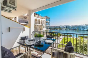 Pleasant apartment in private residence with community pool. - Image 3