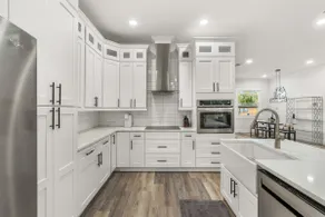 Elegant Living: Spacious 4-Bedroom, 3-Bath Home - Image 4