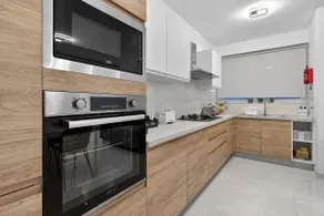 Modern Med Retreat - Image 4
