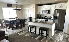 Family Friendly • Yard • Game Room • Near I-80 - Image 2