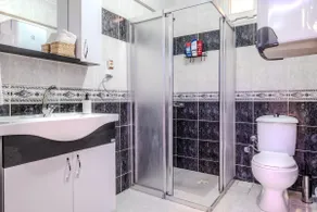 Karşıyaka Çarşı İçi Center Apartment 3 - Image 5