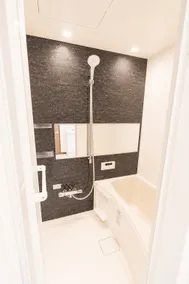 Whole house · Tsuruhashi 5 min · Koreatown · 5 pax - Image 4