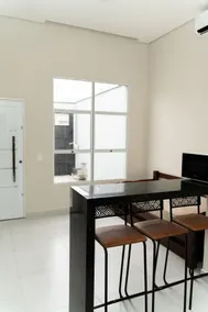 Rede Urbana | 2-Bedroom House, Air Conditioning, Garage | Up to 8 Guests - Image 2