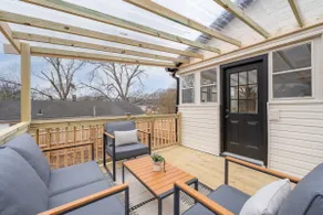 Cozy 2 Bed/2 Bath 2 minutes to LakePoint Complex - Image 3