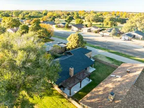 Luxurious stay on the Golf Course - Image 3