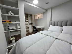 Hibiscus Suite. - Image 2