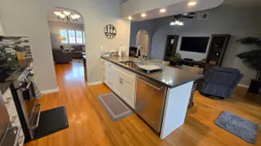 One-Story Comfort: Serene and Spacious 4bd/2bath - Image 4