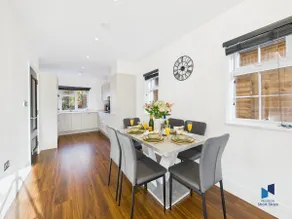Luxurious 4-Bed Home, Sleeps 12, Free Parking - Image 5