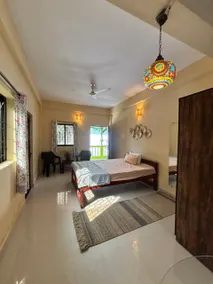 Verde-Studio Apartment w/Balcony - Image 3