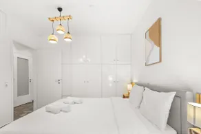 Boho Coastal Retreat with Jacuzzi, 1 min to Beach - Image 4