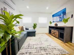 1BR Cozy | Rain Shower - Image 2