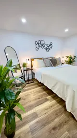 1BR Cozy | Rain Shower - Image 5