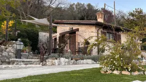 Small farmhouse among the olive trees with a view - Image 2