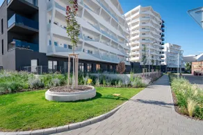 Apt| Free Parking | View | Balcony| Netflix - Image 5