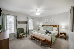 Luxury 3BR3BA l 2 King Suites 5 min to Liberty U. - Image 3
