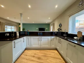 Priory Castle Bungalow, Tynemouth - Image 3