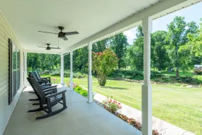 Cedar Creek Retreat | Farm Stay | 25 min to AVL - Image 2