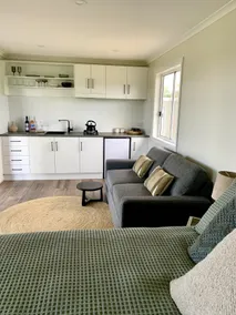 Blackbutt Farm River Cabin - Image 4