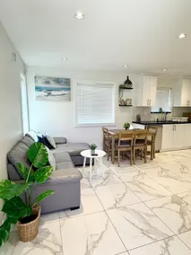 3BR 2BTH | Quiet | Spacious | Central | Modern - Image 2