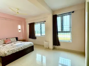 Quiet & Comfortable Stay Near Airport - Image 5