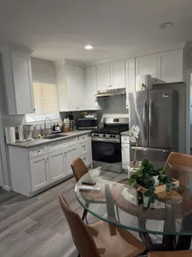 Cozy apartment located in the city of Long Beach - Image 3