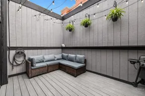 NEW! O'hare Cozy Home /Patio/ Free Prk/King Bed - Image 5