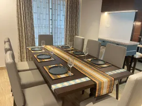 MYS - Premium Haus: AC 4BHK, 70'TV, Private Garden - Image 3