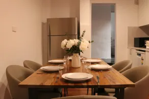 Sunset Oasis | 4BR Heritage, Walk to Wharf + CBD - Image 4