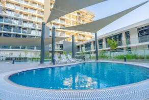 Elegant Masdar 1BR Chic Modern Retreat - Image 5
