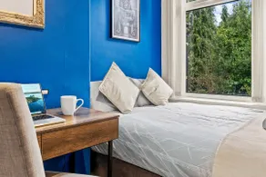 Premium Failsworth Stay - Sleeps up to 7! - Image 4