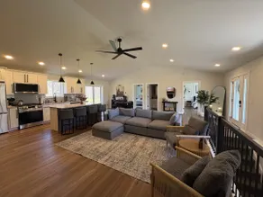 Lake/Pool Access, Worldclass Golf & Sleeps 10+ - Image 3