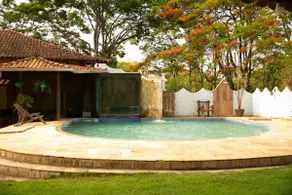 Model Farm - Image 2