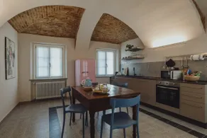 Sant'Andrea Townhouse, within walking distance in the heart of Bra - Image 2