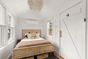 Stylish Artist Cottage Near Beach &Plimoth Patuxet - Image 3