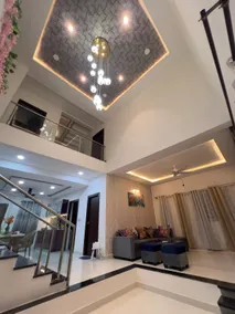 Luxury 5 BHK Villa Near Airport - Family & Business - Image 4