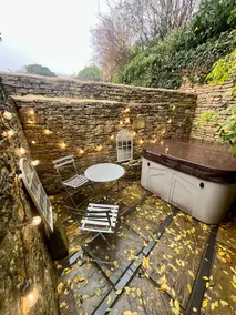 The Carriage House - Image 4