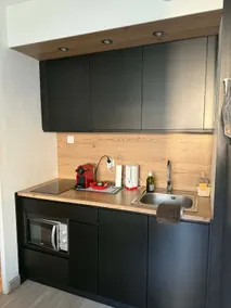 Cozy renovated studio - Downtown - Parking - Image 2
